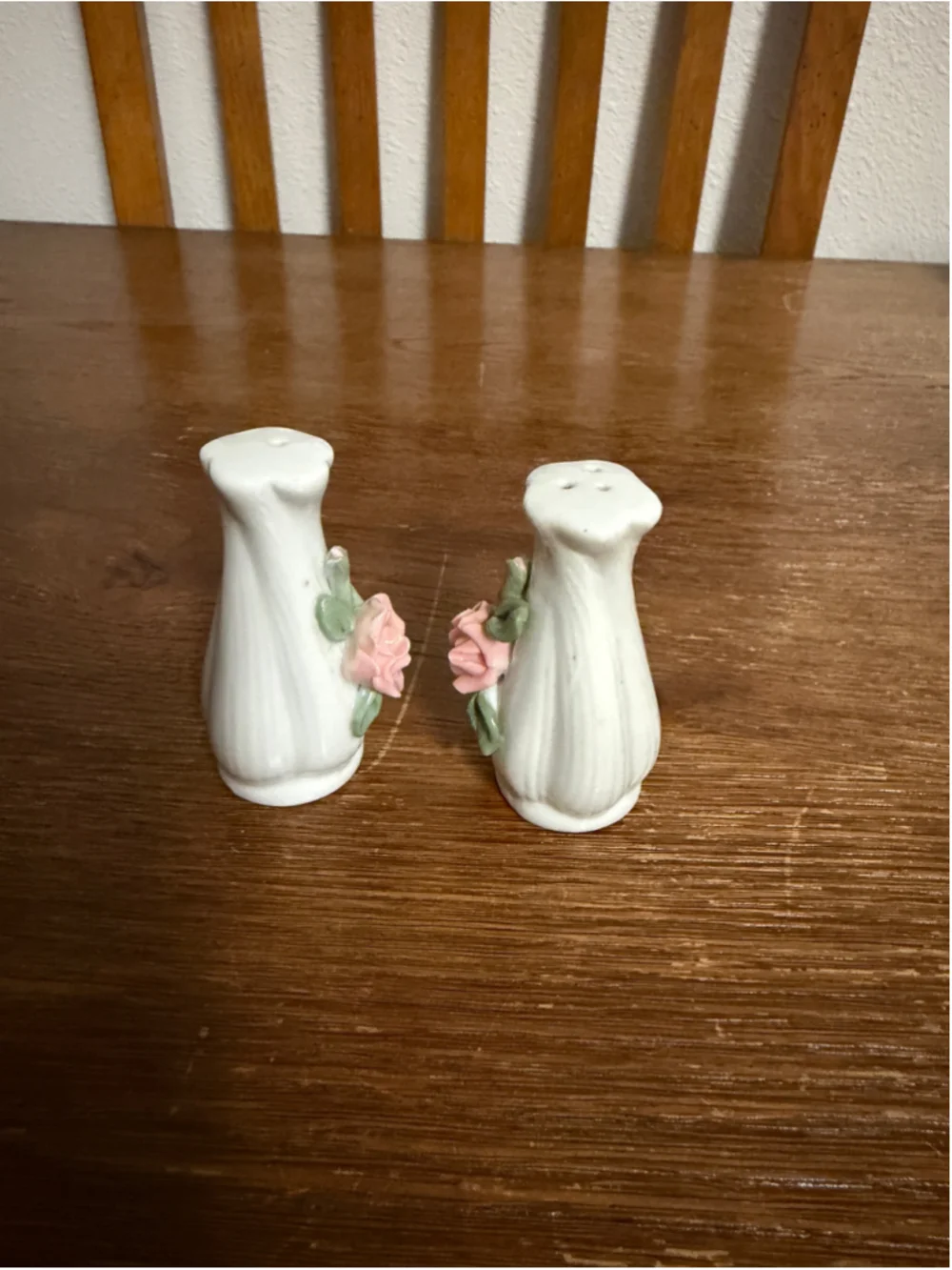 Vintage Miniature Porcelain Salt & Pepper Shakers Pink Raised Roses Floral Set P